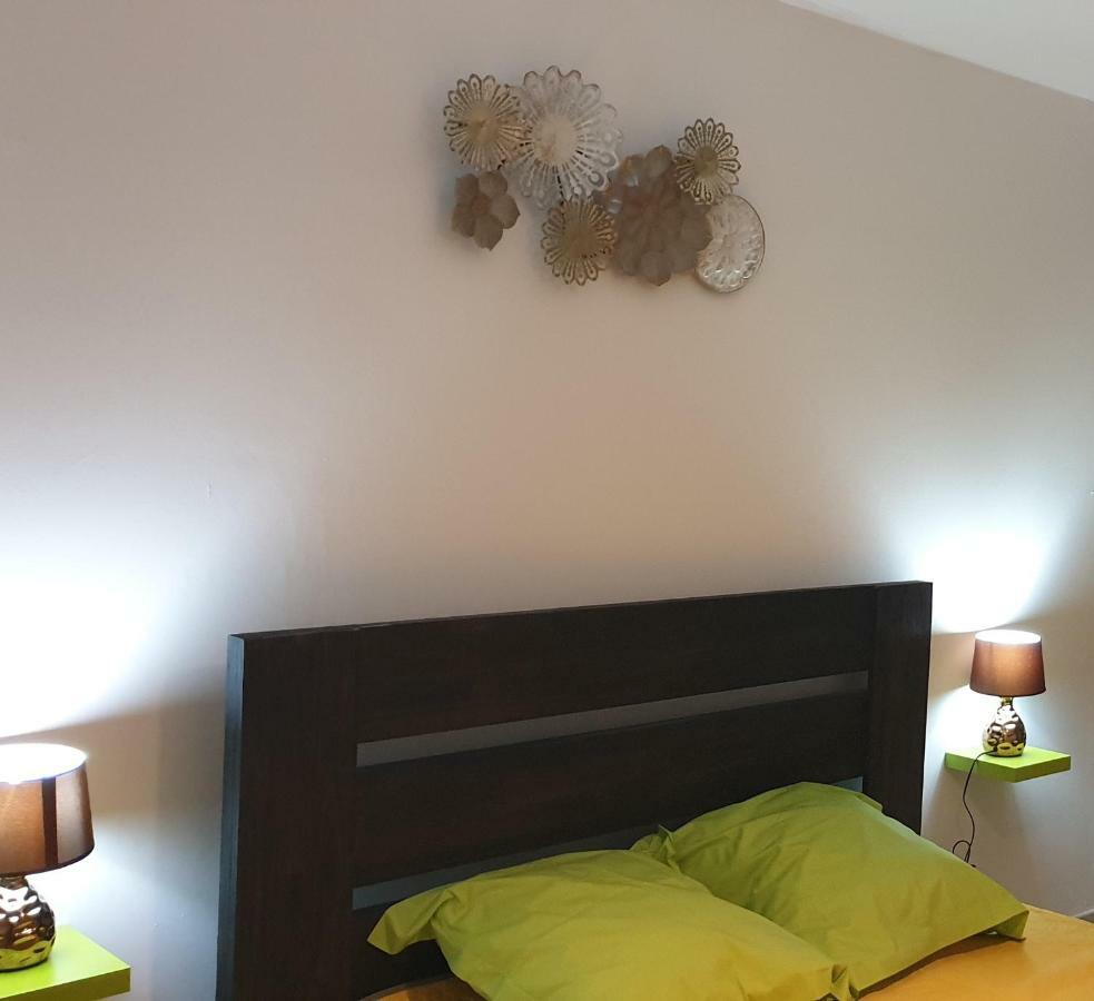 T2 Agreable Sur Sainte Marie Apartment ภายนอก รูปภาพ