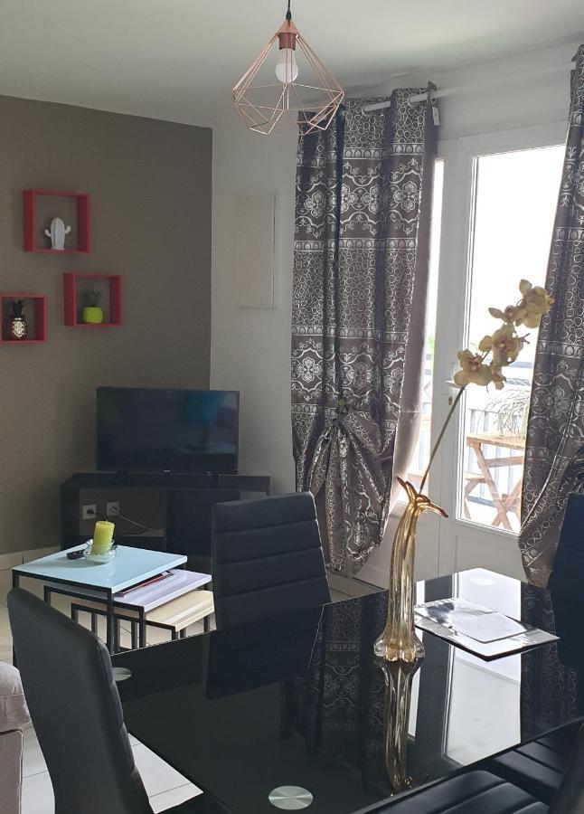 T2 Agreable Sur Sainte Marie Apartment ภายนอก รูปภาพ